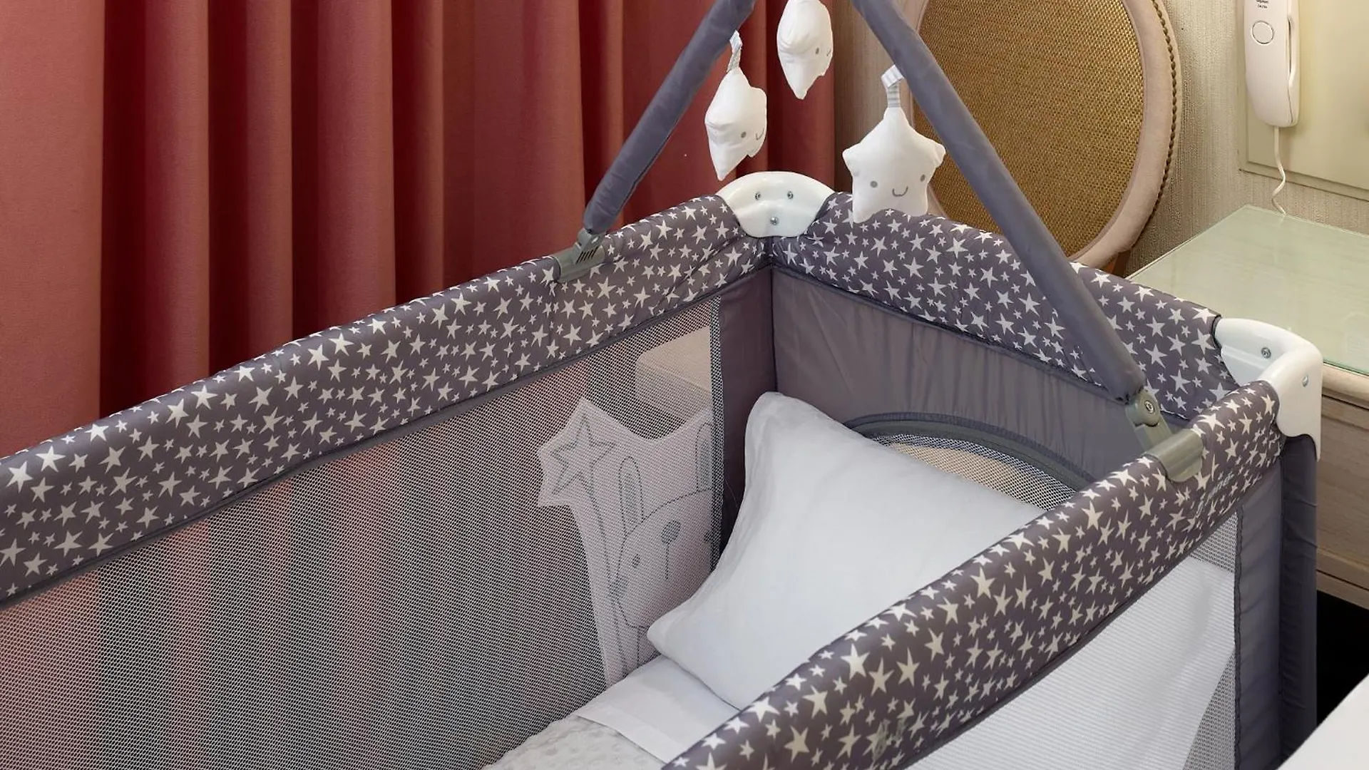 Hotel Continental Palacete Barselona 3*,